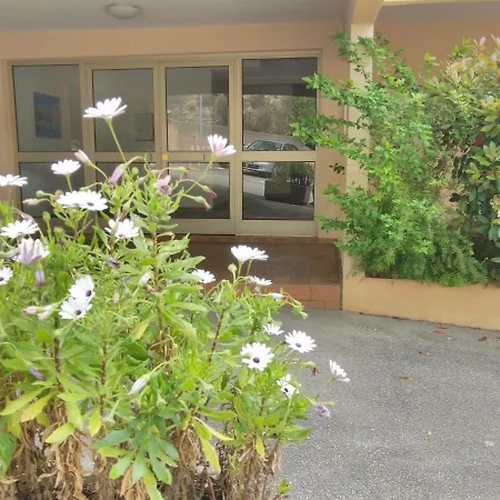 Apartament Avec Piscine A 600 M De La Le Vallon Du Roy *